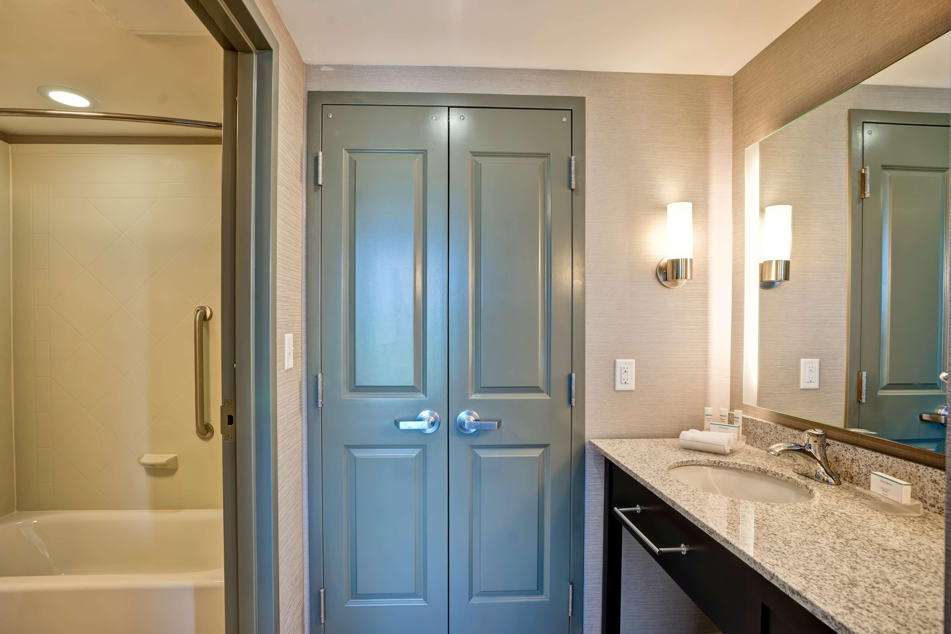 Homewood Suites By Hilton כריסטיאנסבורג מראה חיצוני תמונה